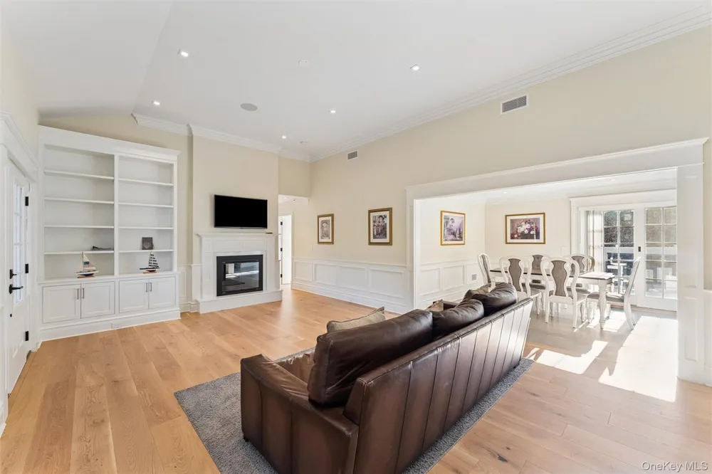 275 Mill Road Westhampton Beach, NY 11978