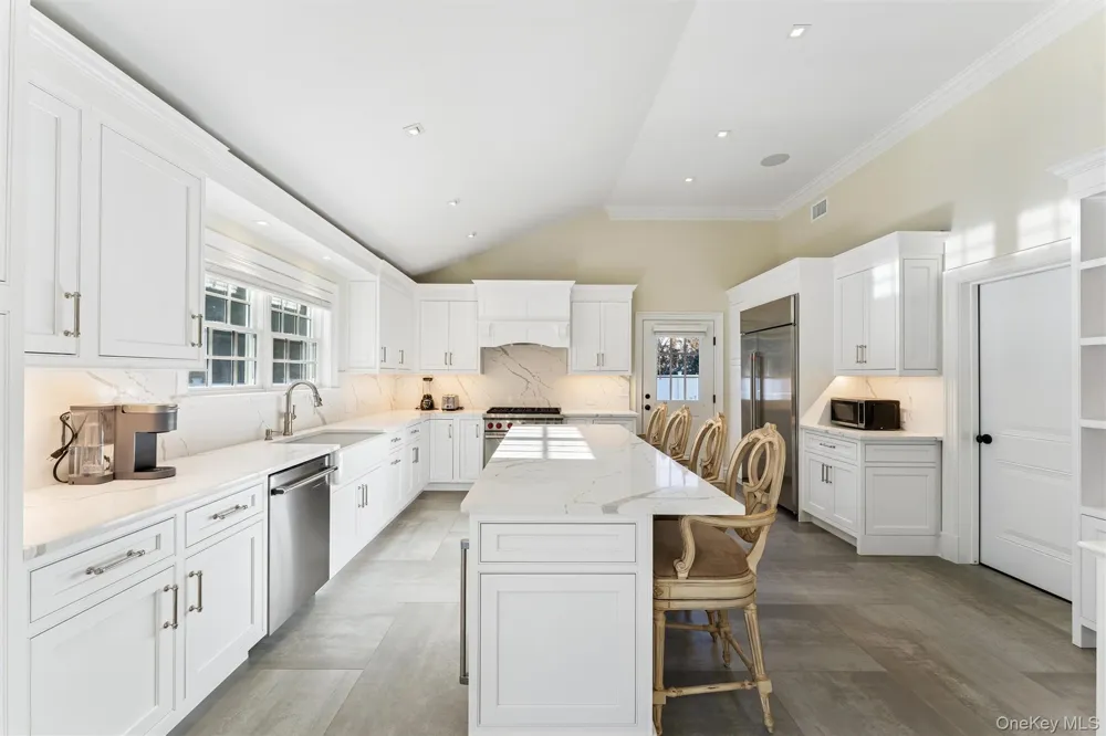 275 Mill Road Westhampton Beach, NY 11978