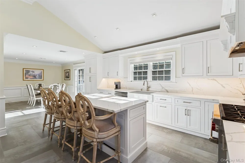 275 Mill Road Westhampton Beach, NY 11978