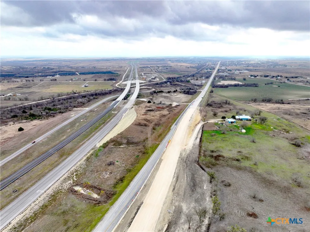 27 E US 190 Rogers, TX 76569