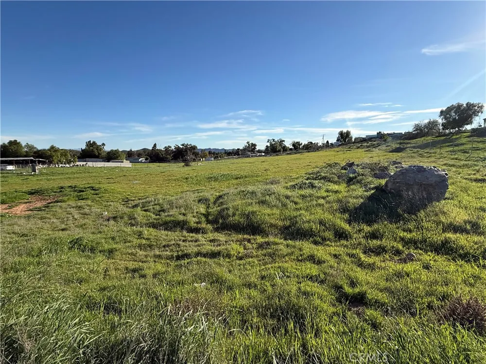 River Road Perris, CA 92570