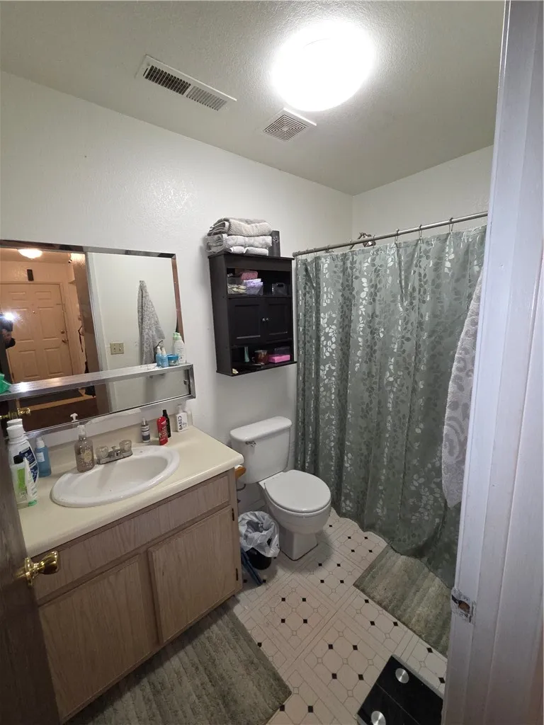 577 North Street Corning, CA 96021