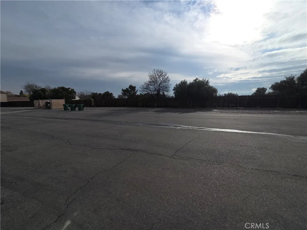 577 North Street Corning, CA 96021