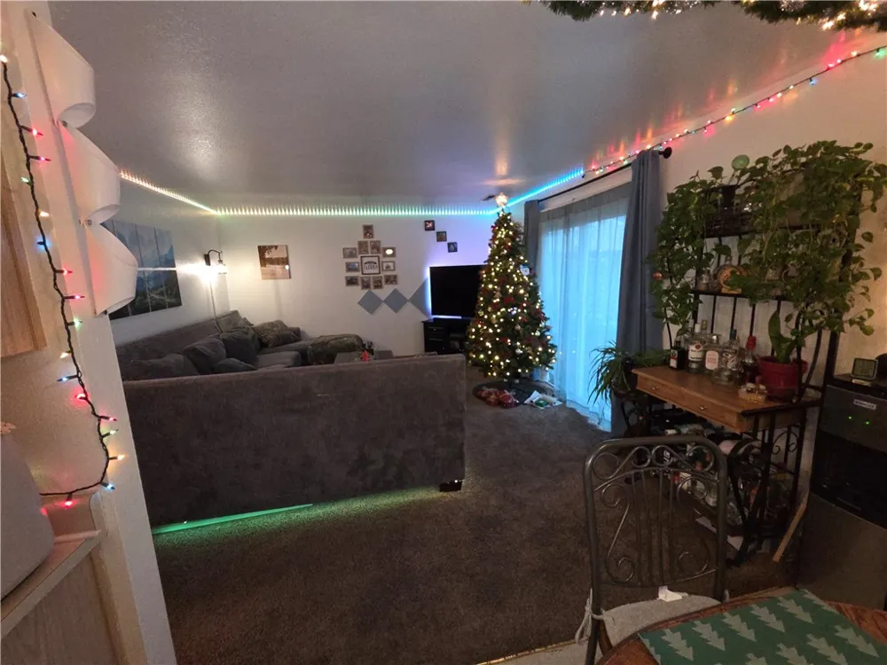 577 North Street Corning, CA 96021