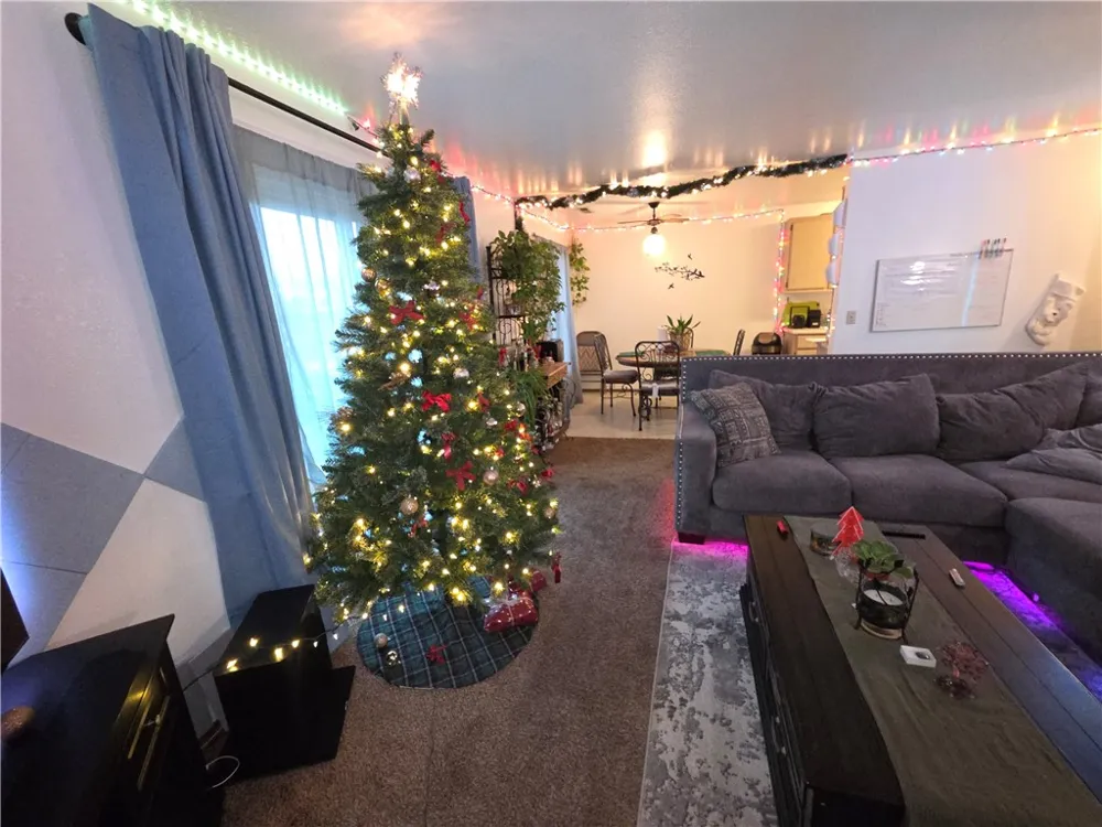 577 North Street Corning, CA 96021