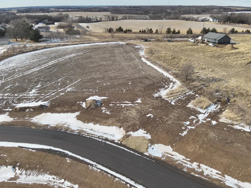 372 Candy Lane River Falls, WI 54022