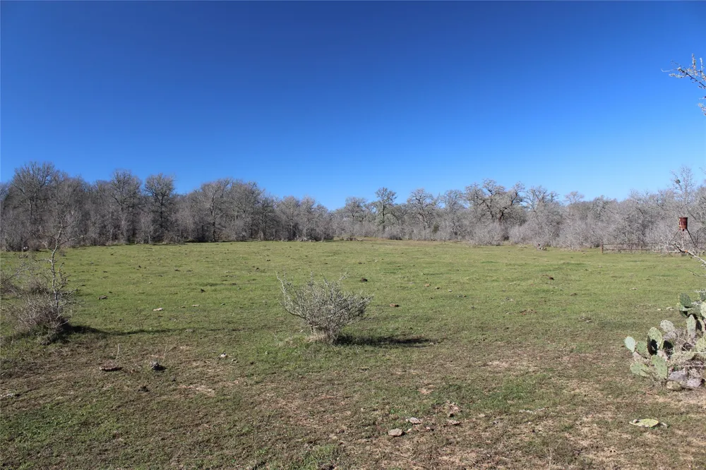1223 County Road 429 Dime Box, TX 77853