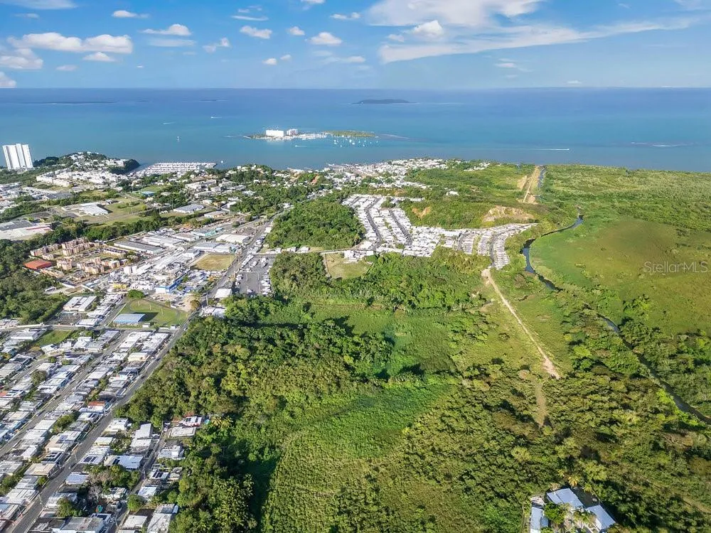 PR-195 KM 1.9 BARRIO PUERTO REAL Fajardo, PR 00738