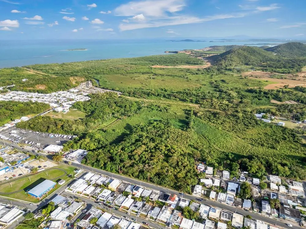 PR-195 KM 1.9 BARRIO PUERTO REAL Fajardo, PR 00738