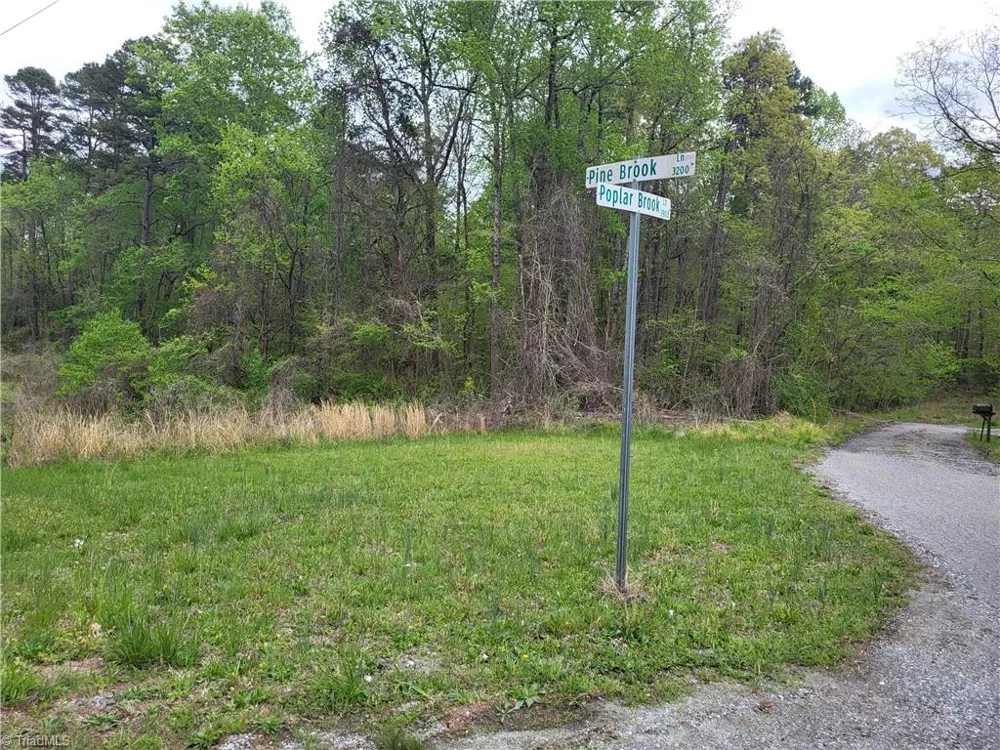 3226 Pine Brook Lane Greensboro, NC 27406
