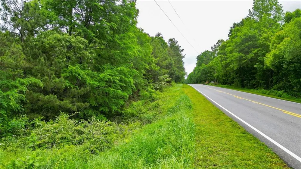 1509 Hall Station Road NW Adairsville, GA 30103