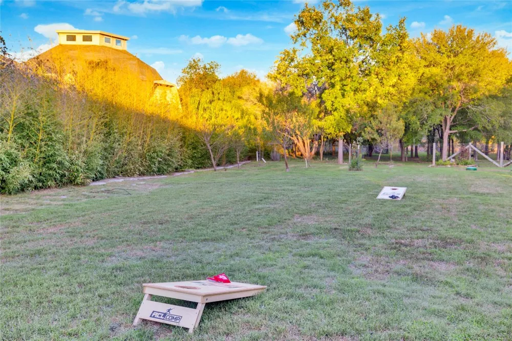 609 S Creekwood Drive Driftwood, TX 78619