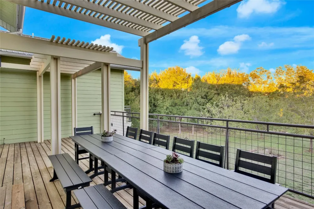 609 S Creekwood Drive Driftwood, TX 78619