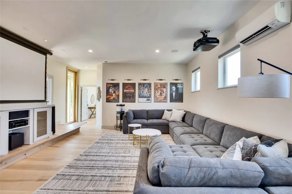609 S Creekwood Drive Driftwood, TX 78619