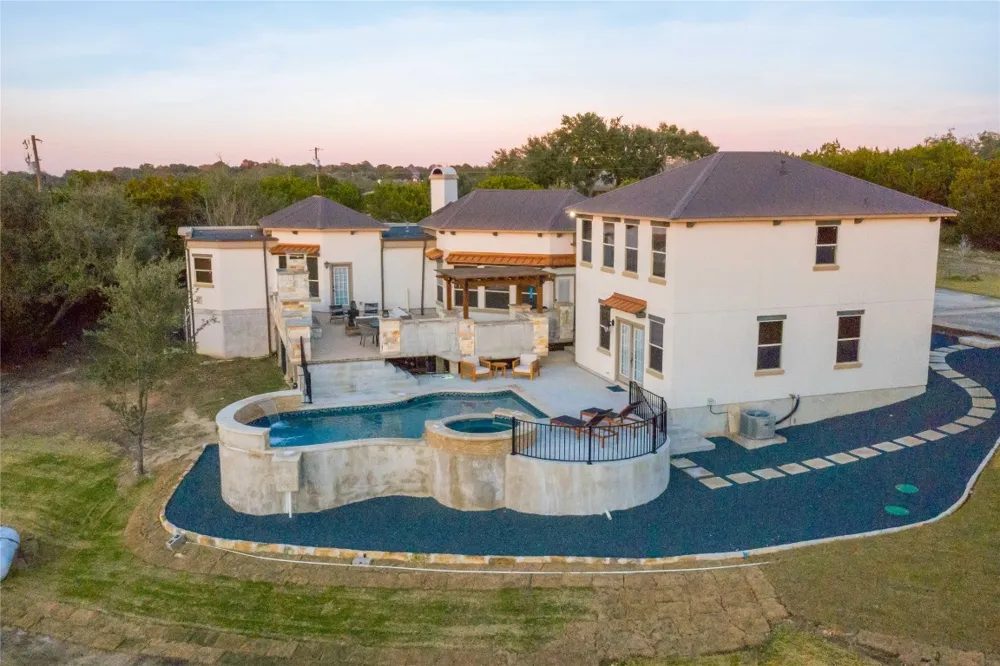 11209 Southwest Oaks Drive