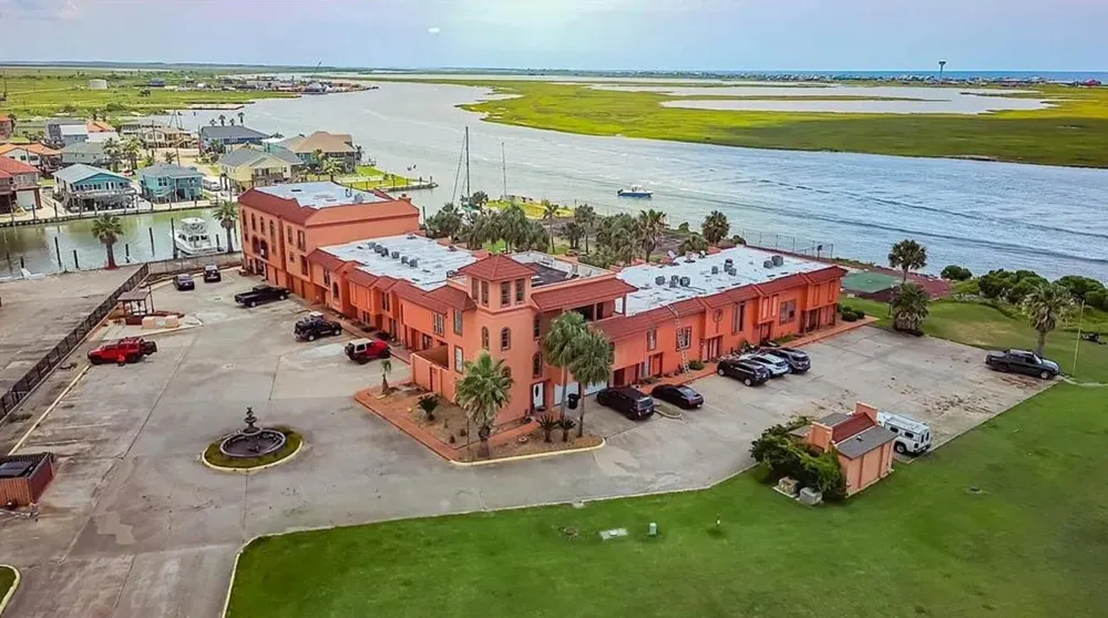 411 Sailfish Avenue #102 Freeport, TX 77541