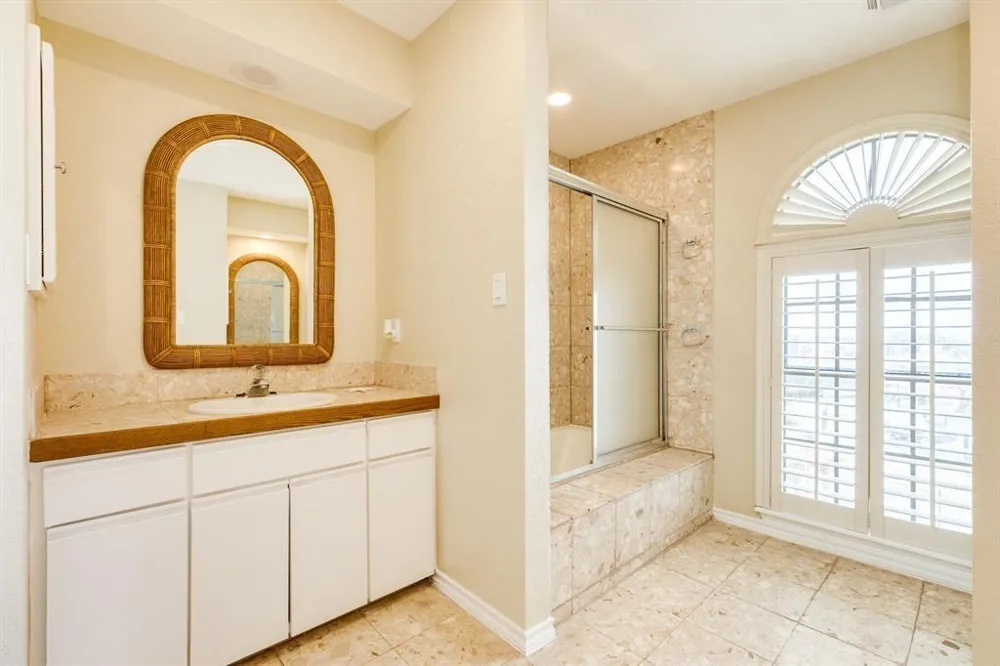 411 Sailfish Avenue #102 Freeport, TX 77541