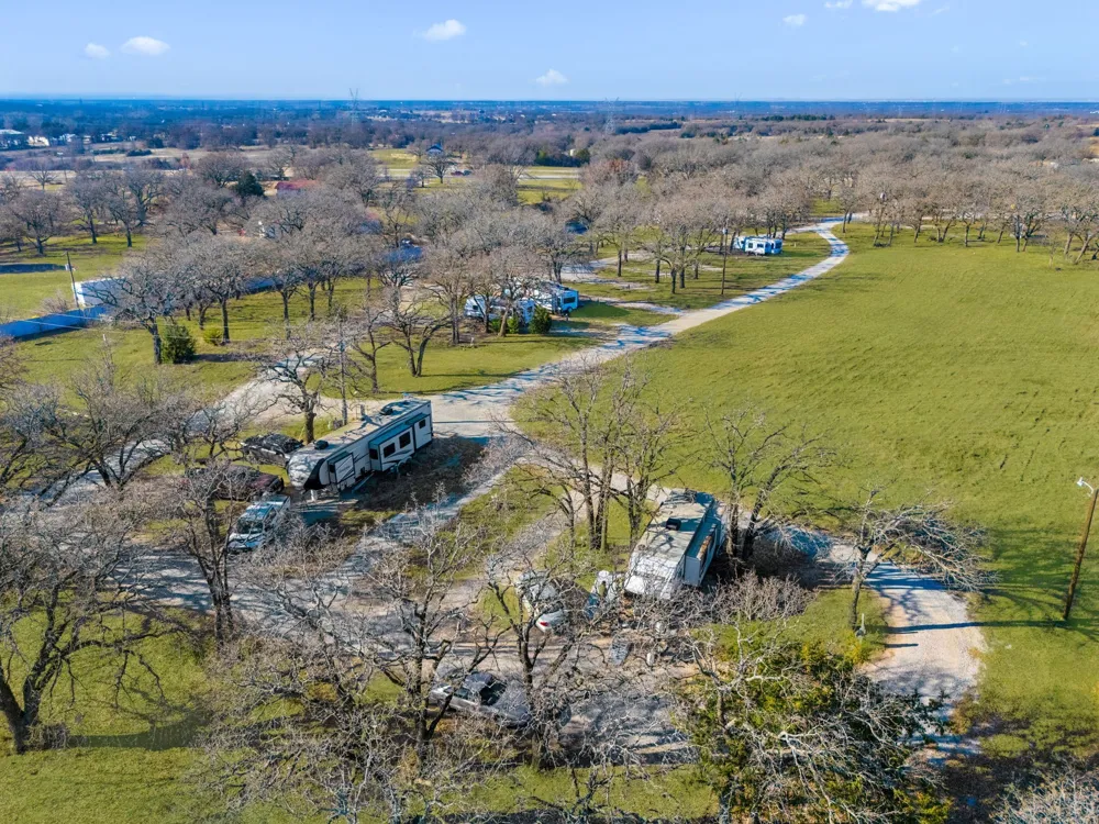 114 Private Road 2387 Alvord, TX 76225