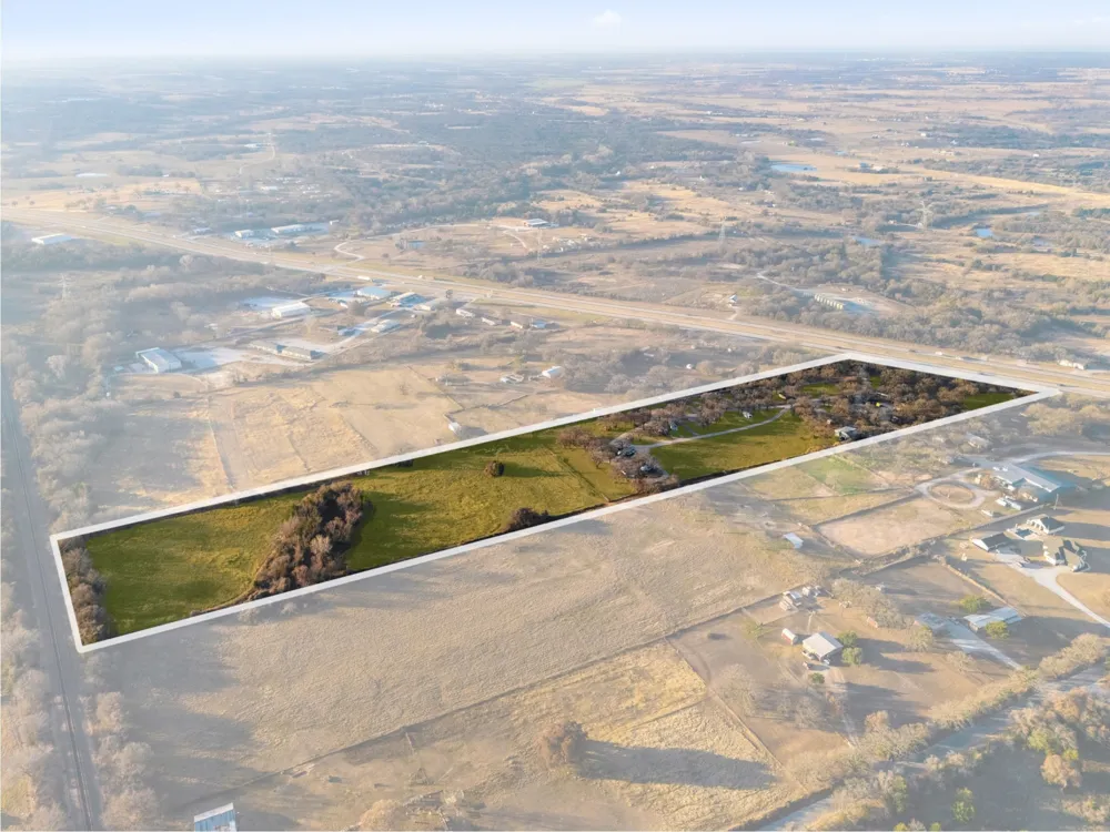114 Private Road 2387 Alvord, TX 76225