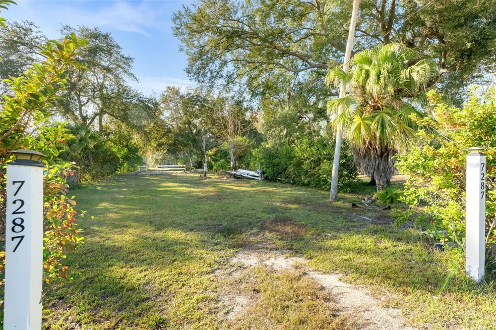 7287 COVENTRY COURT Weeki Wachee, FL 34607