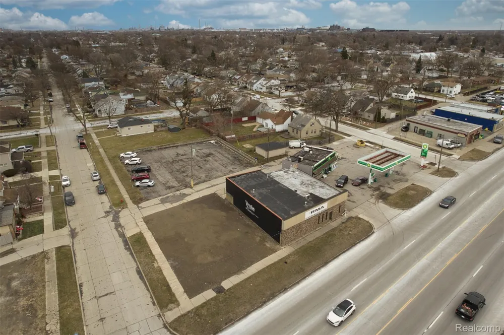 722 Southfield Road Lincoln Park City, MI 48146