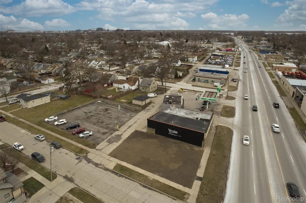 722 Southfield Road Lincoln Park City, MI 48146