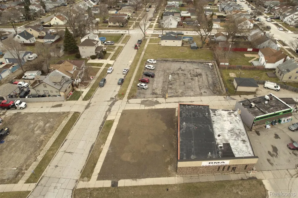 722 Southfield Road Lincoln Park City, MI 48146