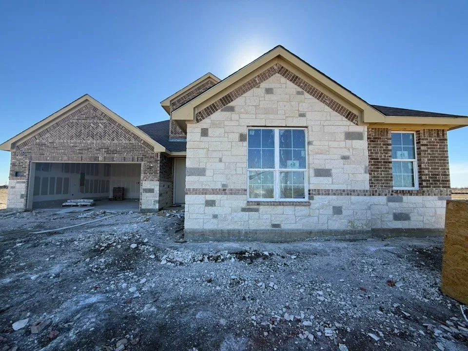 810 County Road 200 Valley View, TX 76272