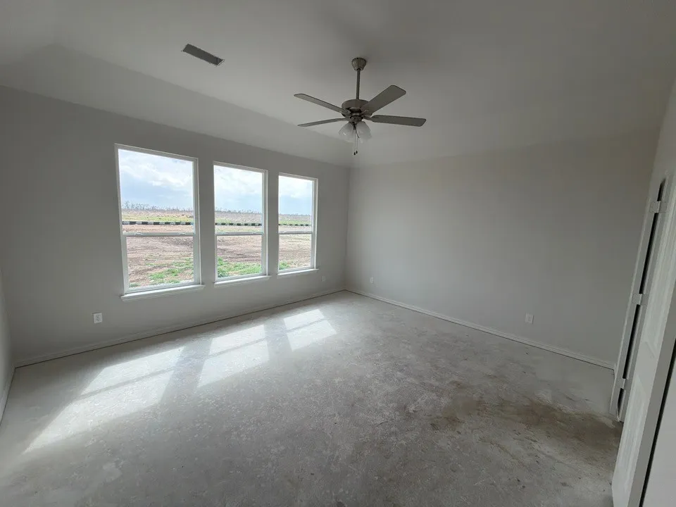 810 County Road 200 Valley View, TX 76272