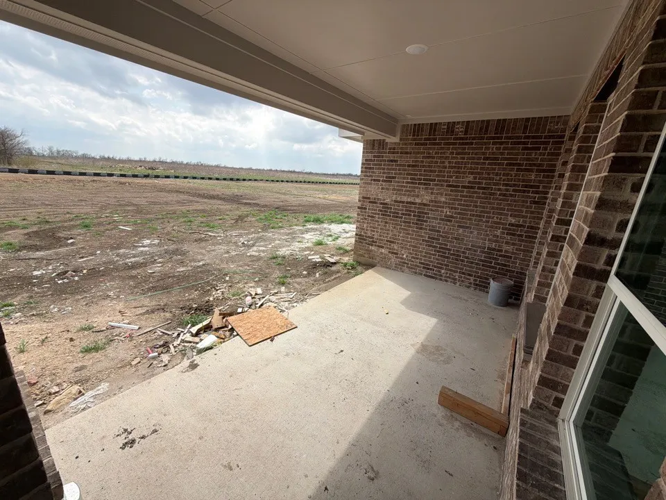 810 County Road 200 Valley View, TX 76272