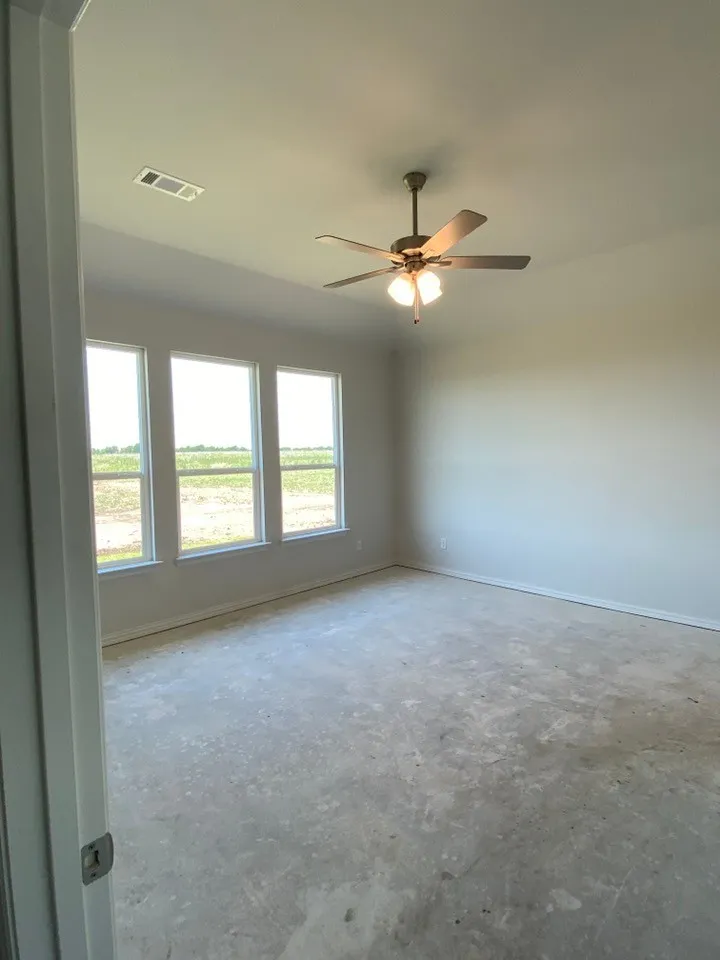 810 County Road 200 Valley View, TX 76272
