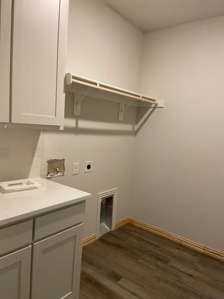 810 County Road 200 Valley View, TX 76272