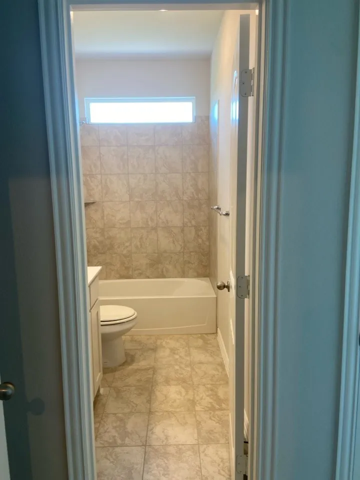 810 County Road 200 Valley View, TX 76272