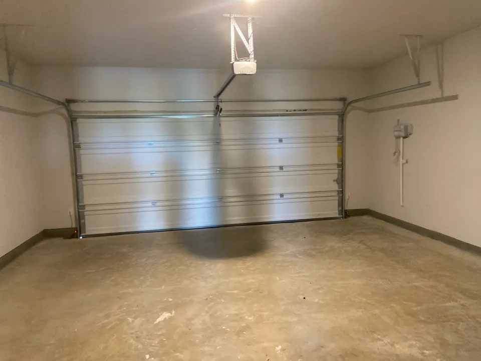 810 County Road 200 Valley View, TX 76272