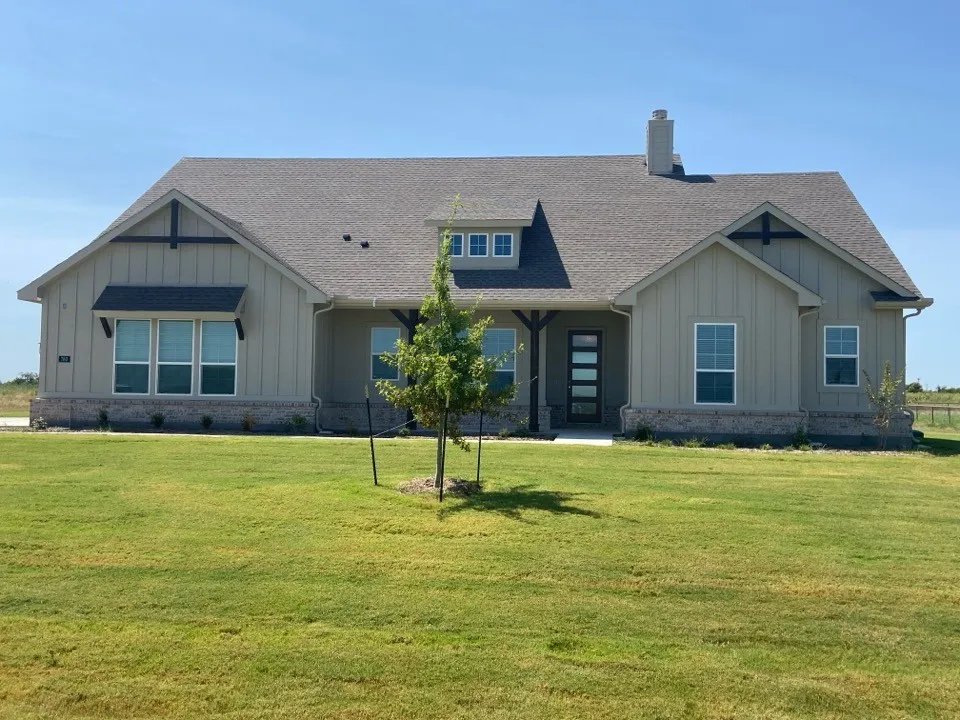 780 County Road 200 Valley View, TX 76272