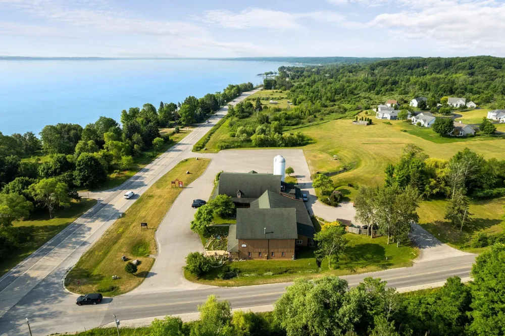 5046 S West Bay Shore Drive Bingham Township, MI 49682