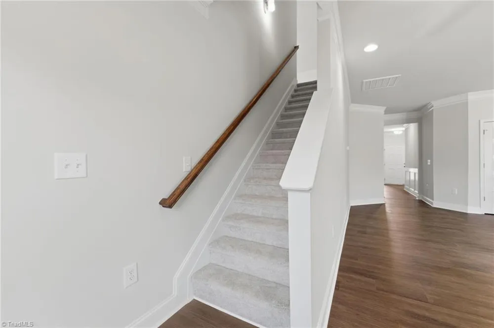 5352 Belmont Garden Drive Walkertown, NC 27051