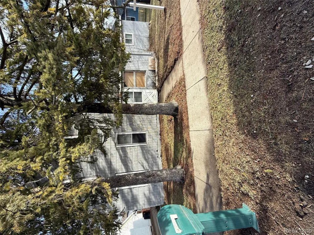 220 Pearl Street Pinckney Village, MI 48169