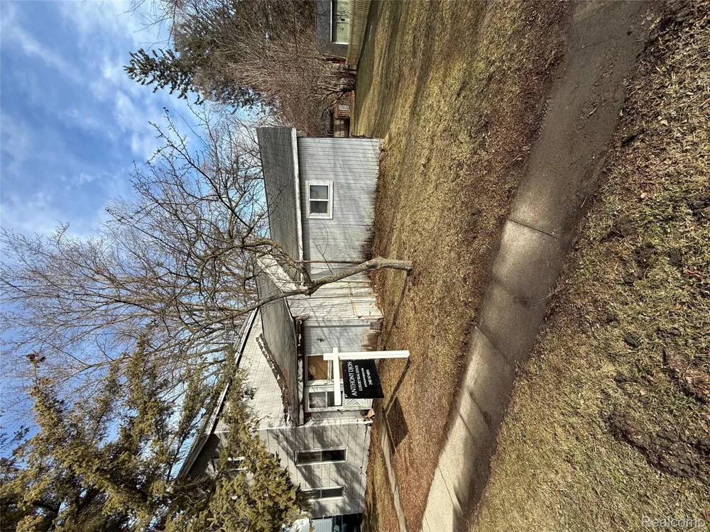 220 Pearl Street Pinckney Village, MI 48169