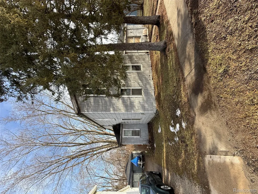 220 Pearl Street Pinckney Village, MI 48169