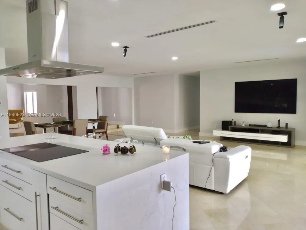 13240 Ortega Ln North Miami, FL 33181