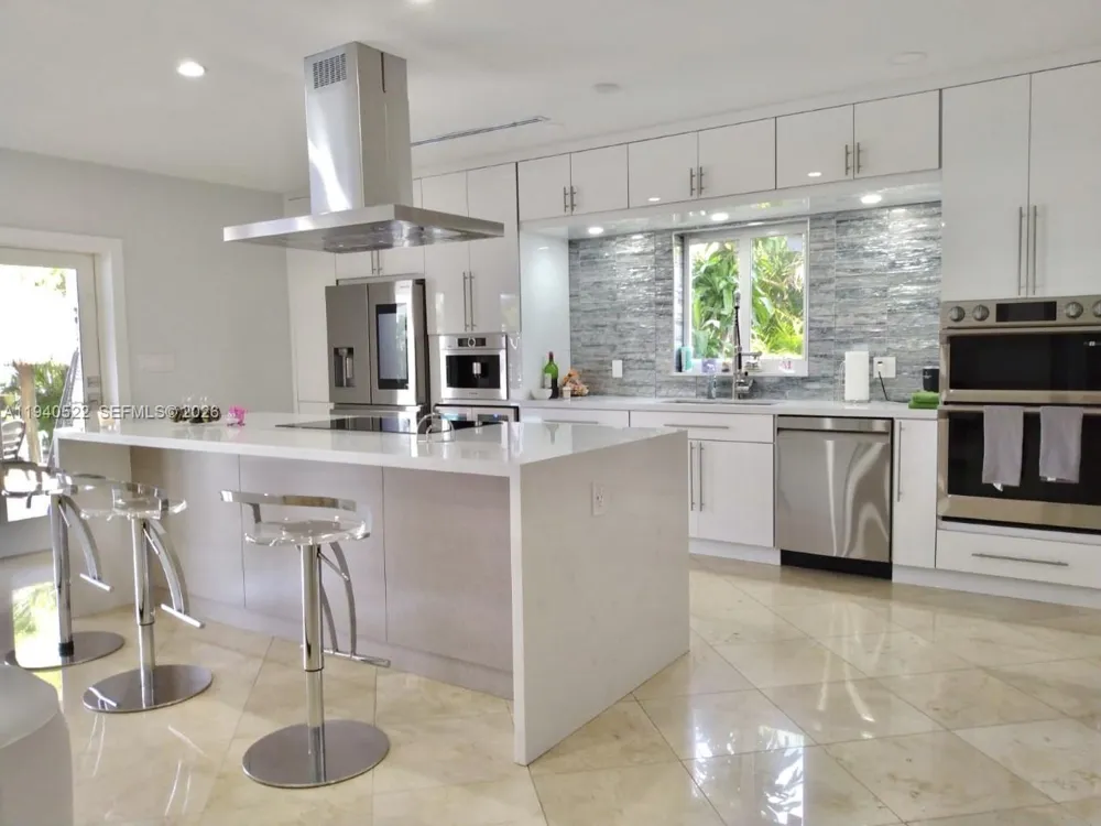 13240 Ortega Ln North Miami, FL 33181