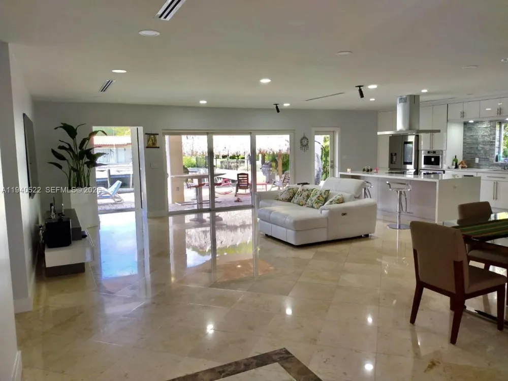 13240 Ortega Ln North Miami, FL 33181