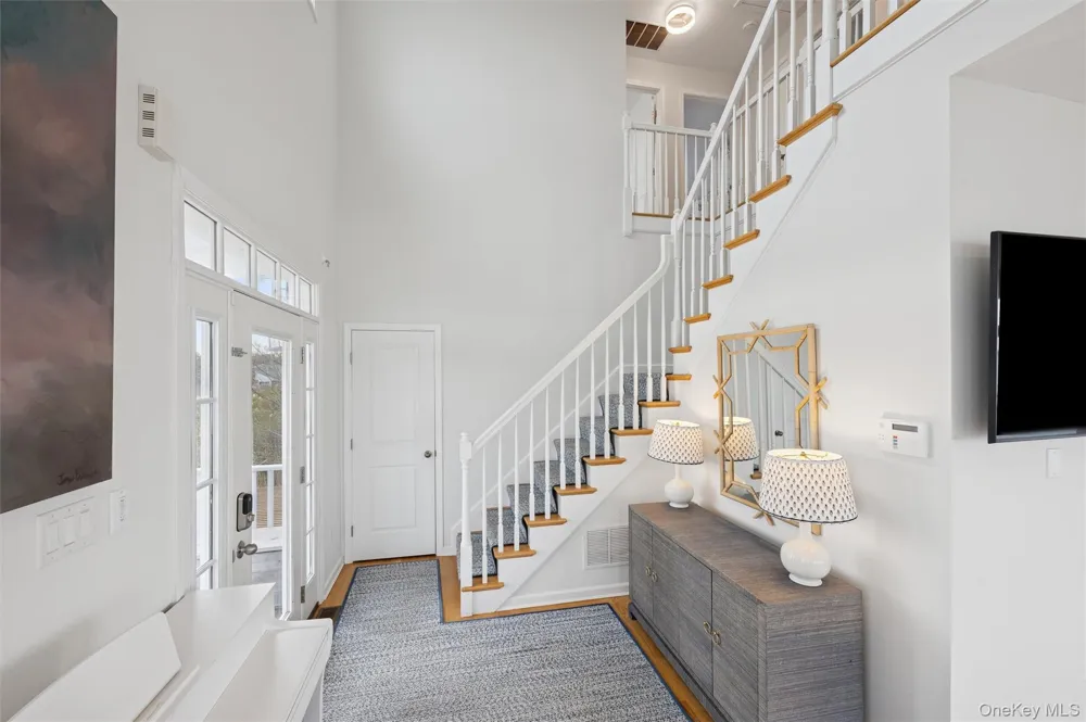 112 Pine Avenue Flanders, NY 11901