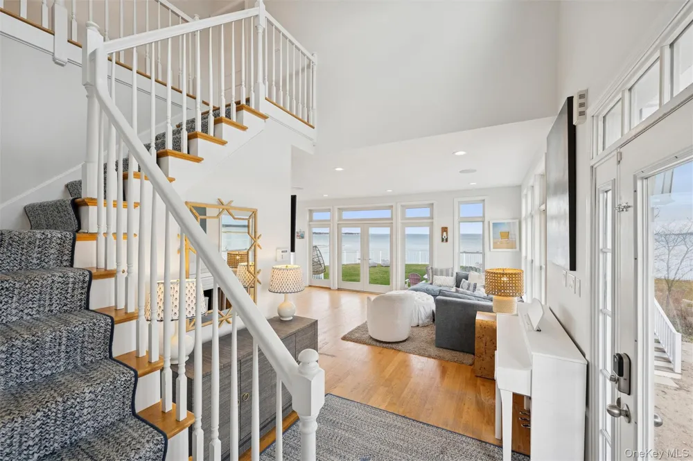 112 Pine Avenue Flanders, NY 11901