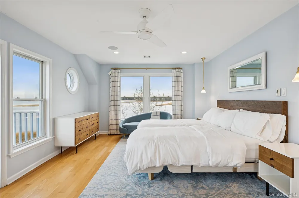 112 Pine Avenue Flanders, NY 11901