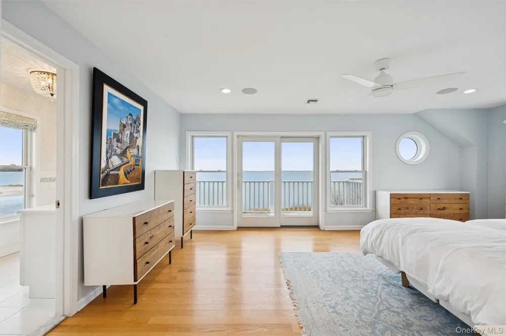 112 Pine Avenue Flanders, NY 11901