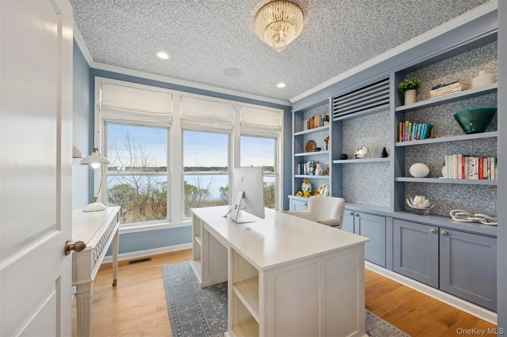 112 Pine Avenue Flanders, NY 11901