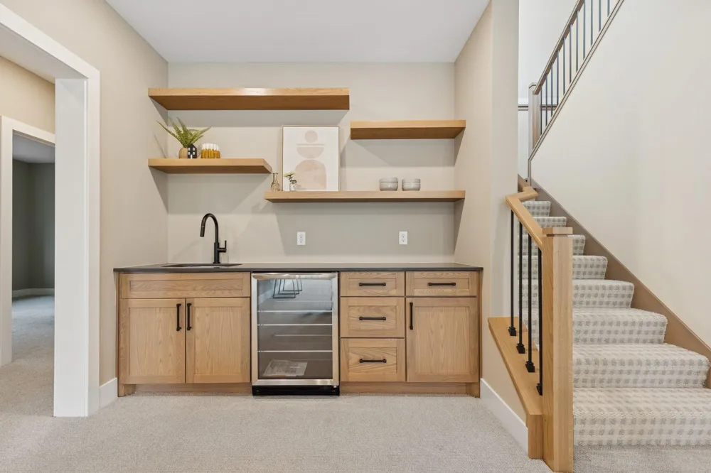 2706 Lakeview Court Little Canada, MN 55117