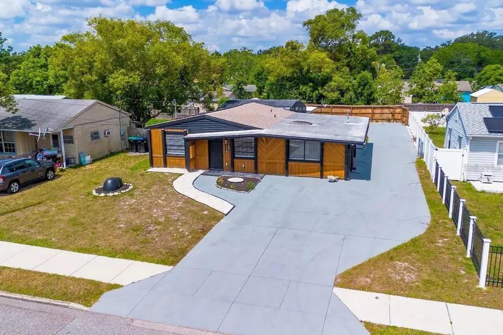 1118 OVERDALE STREET Orlando, FL 32825